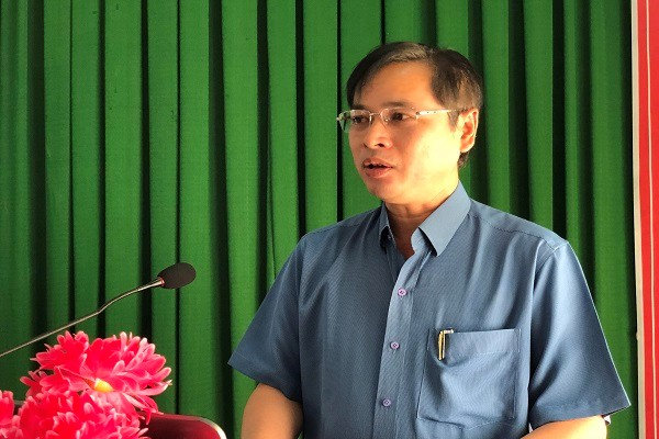 Đồng chí: Lê Minh Trị, Huyện ủy viên, Phó Chủ tịch UBND huyện Kiên Hải, triển khai chuyên đề 5, phát triển giáo dục và đào tạo, khoa học và công nghệ….